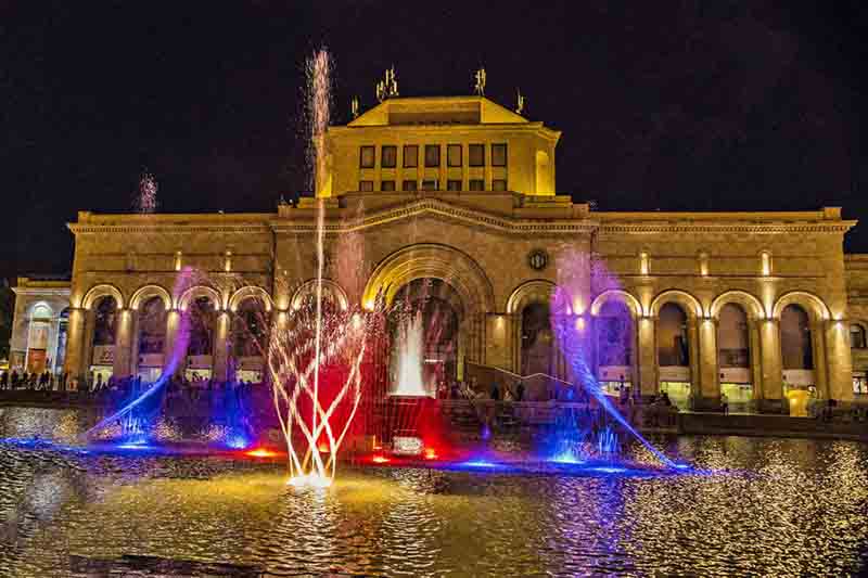 آبنمای موزیکال میدان جمهوری